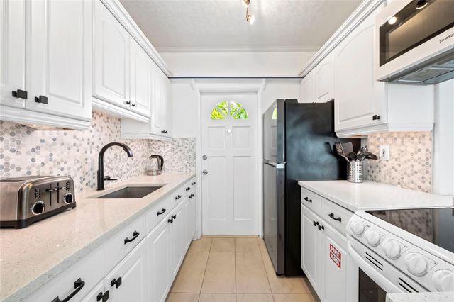 3015 Seville Street 1, Fort Lauderdale, FL 33304