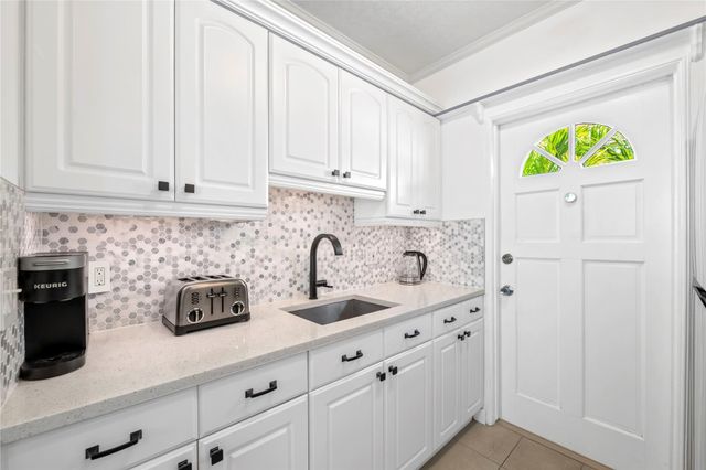 3015 Seville Street 1, Fort Lauderdale, FL 33304