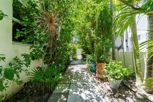 3015 Seville Street 1, Fort Lauderdale, FL 33304