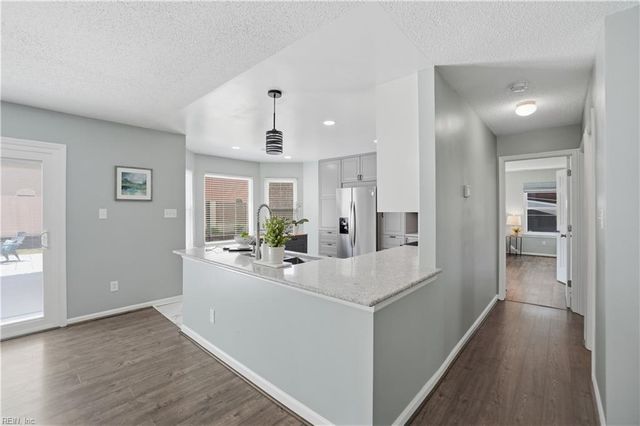 1765 Edgestone CT, Virginia Beach, VA 23453