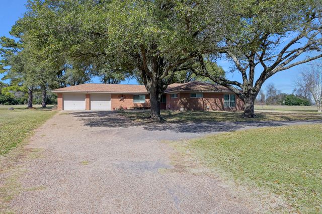 14826 Fm 1452 W, Normangee, TX 77871