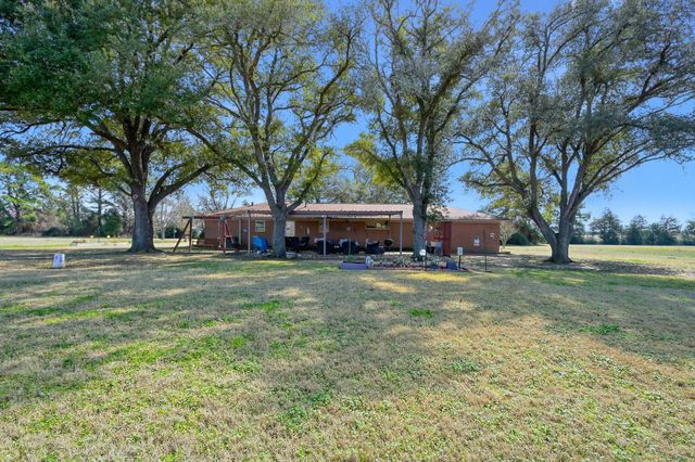 14826 Fm 1452 W, Normangee, TX 77871