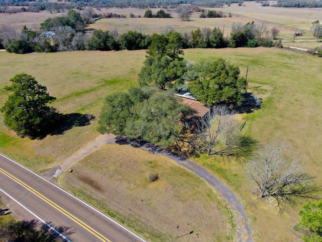 14826 Fm 1452 W, Normangee, TX 77871