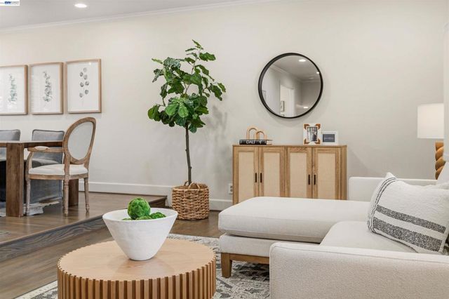 7365 Tulipwood Circle, Pleasanton, CA 94588