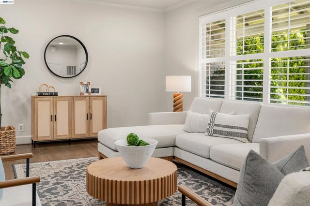 7365 Tulipwood Circle, Pleasanton, CA 94588