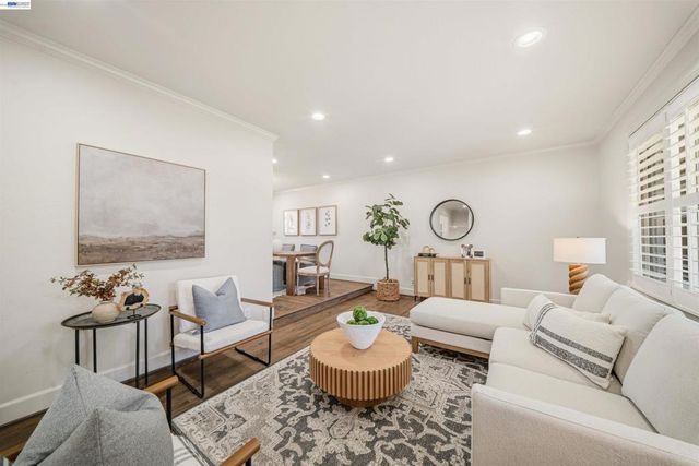 7365 Tulipwood Circle, Pleasanton, CA 94588