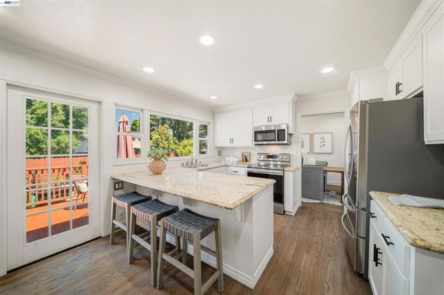 7365 Tulipwood Circle, Pleasanton, CA 94588