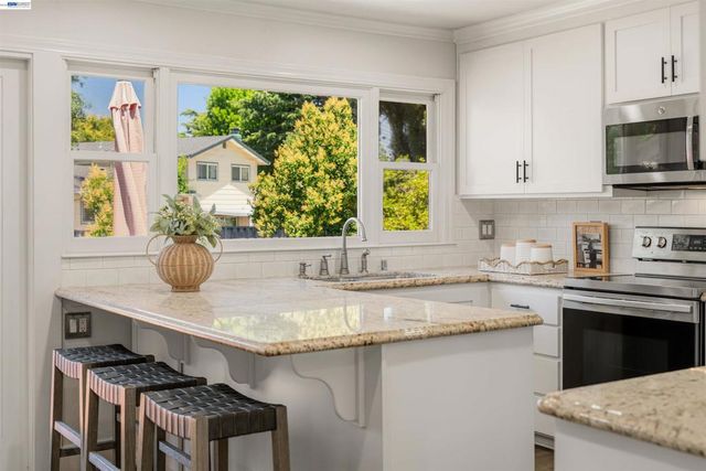 7365 Tulipwood Circle, Pleasanton, CA 94588