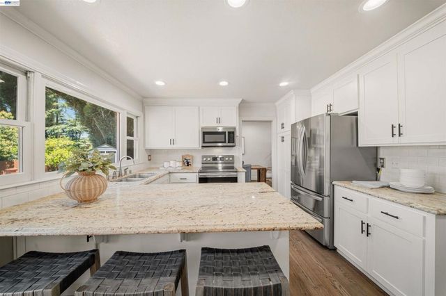 7365 Tulipwood Circle, Pleasanton, CA 94588