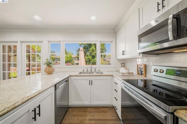 7365 Tulipwood Circle, Pleasanton, CA 94588