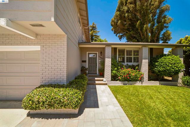 7365 Tulipwood Circle, Pleasanton, CA 94588
