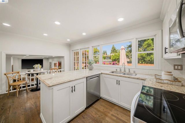 7365 Tulipwood Circle, Pleasanton, CA 94588