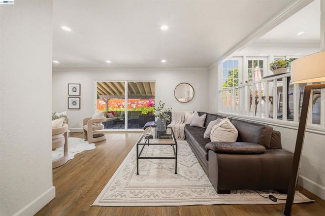 7365 Tulipwood Circle, Pleasanton, CA 94588