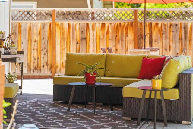 7365 Tulipwood Circle, Pleasanton, CA 94588