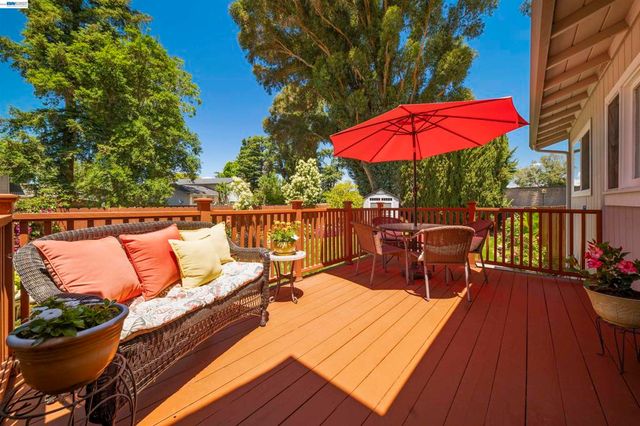 7365 Tulipwood Circle, Pleasanton, CA 94588