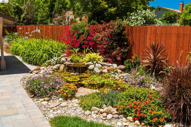 7365 Tulipwood Circle, Pleasanton, CA 94588