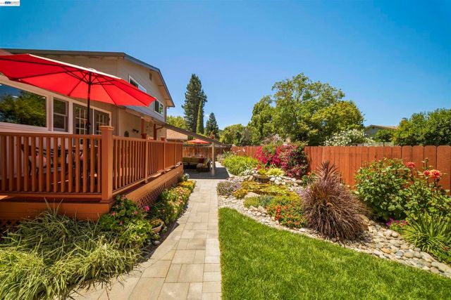 7365 Tulipwood Circle, Pleasanton, CA 94588