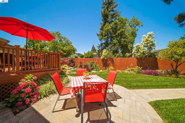 7365 Tulipwood Circle, Pleasanton, CA 94588