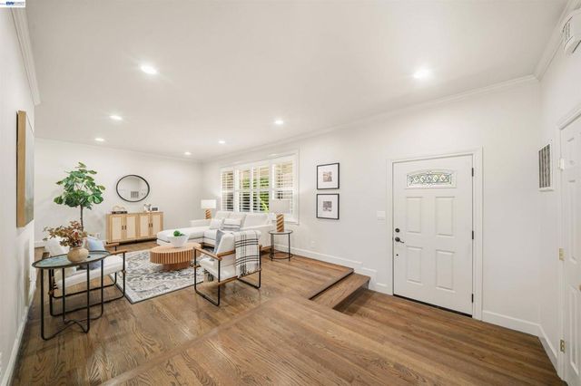 7365 Tulipwood Circle, Pleasanton, CA 94588