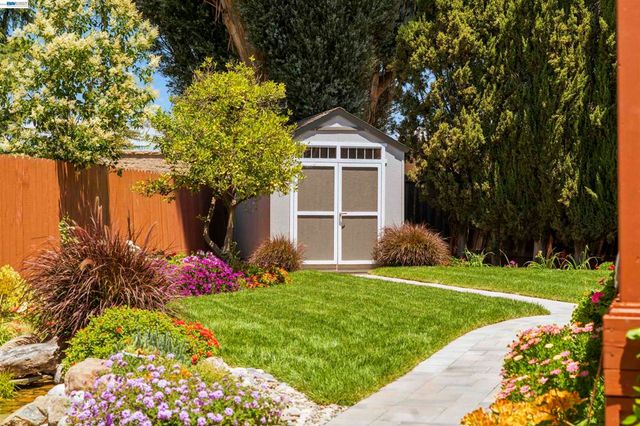 7365 Tulipwood Circle, Pleasanton, CA 94588