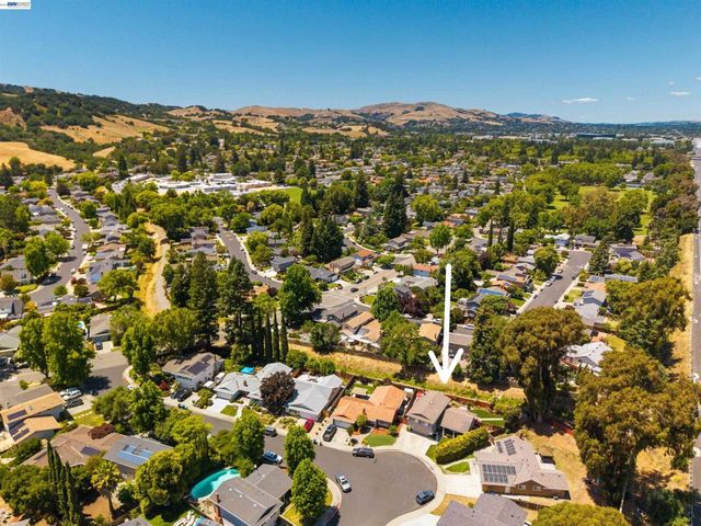 7365 Tulipwood Circle, Pleasanton, CA 94588