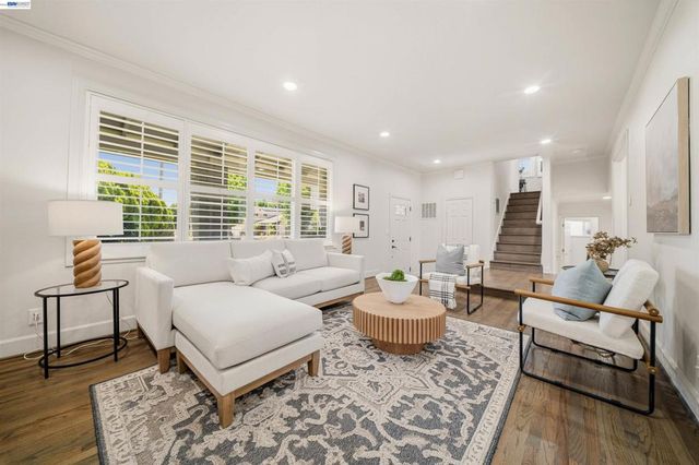 7365 Tulipwood Circle, Pleasanton, CA 94588