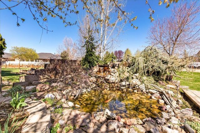 4230 N Patriot Cir, Meridian, ID 83646