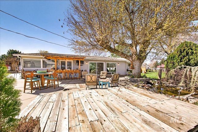 4230 N Patriot Cir, Meridian, ID 83646