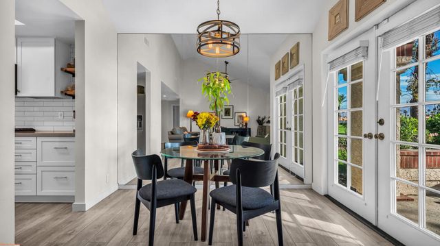 112 Sarona Circle, Palm Desert, CA 92211