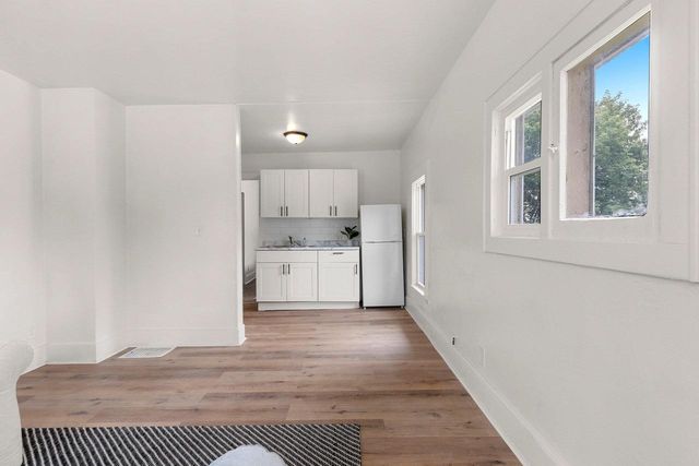 714 N BATEMAN STREET, Appleton, WI 54911