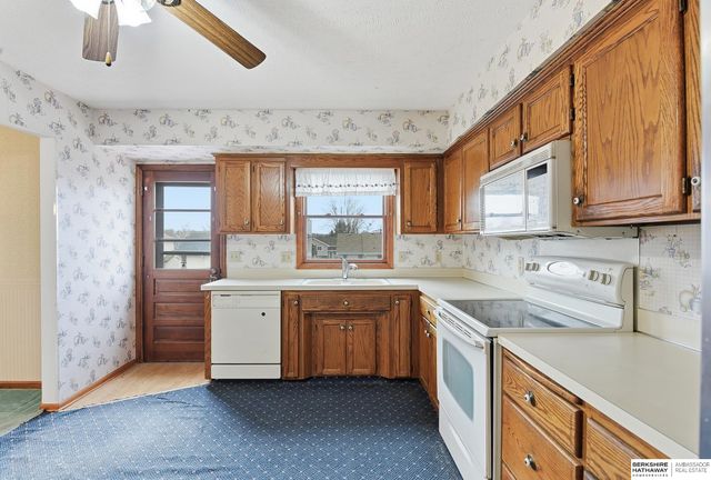 3105 S 145th Avenue, Omaha, NE 68144