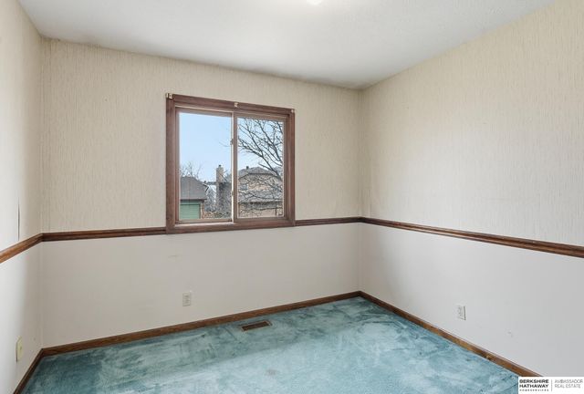 3105 S 145th Avenue, Omaha, NE 68144