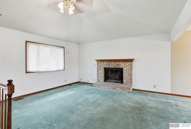 3105 S 145th Avenue, Omaha, NE 68144