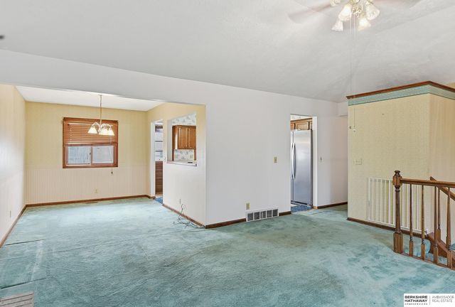 3105 S 145th Avenue, Omaha, NE 68144