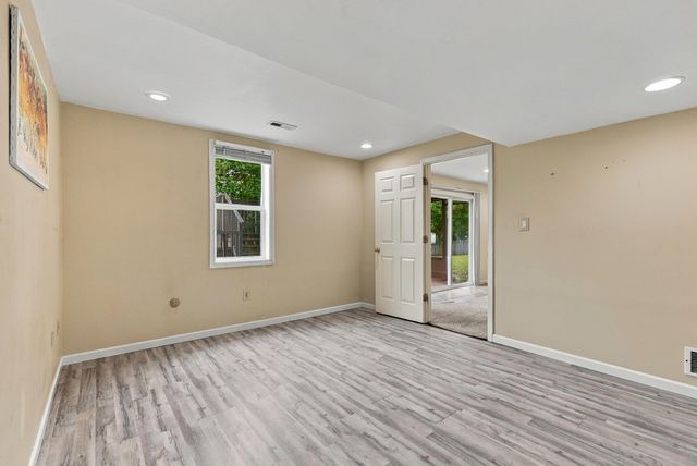 3708 TRIPLE CROWN DR, Columbia, MO 65202
