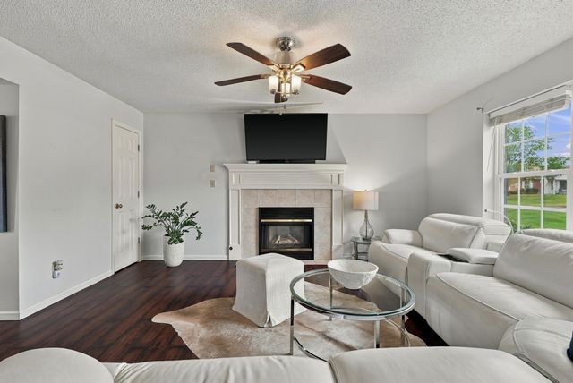 3708 TRIPLE CROWN DR, Columbia, MO 65202