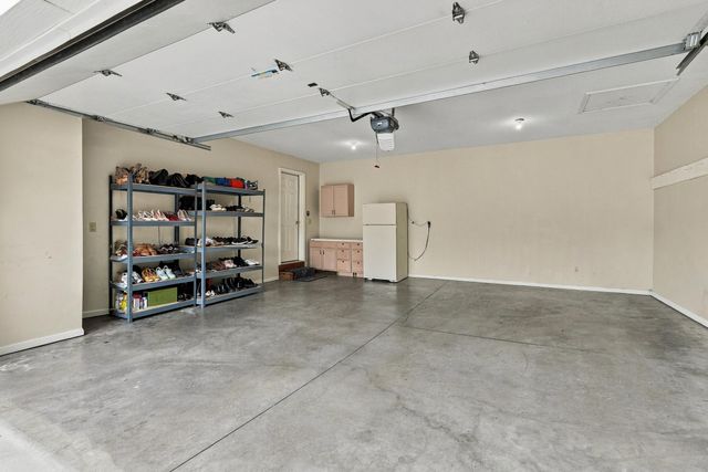 3708 TRIPLE CROWN DR, Columbia, MO 65202