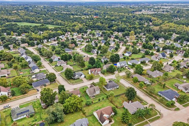 3708 TRIPLE CROWN DR, Columbia, MO 65202