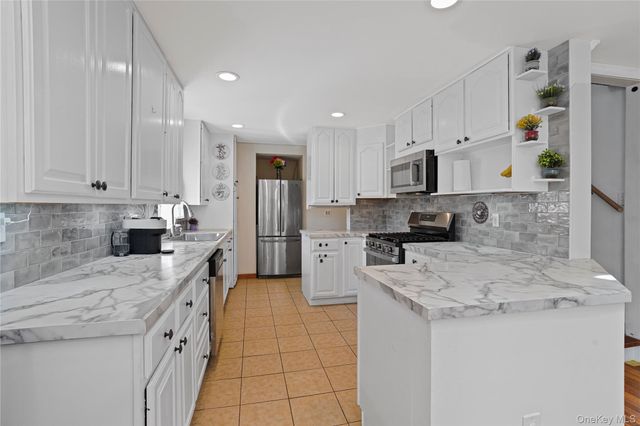 23 Adams Rush Road, Cortlandt Manor, NY 10567