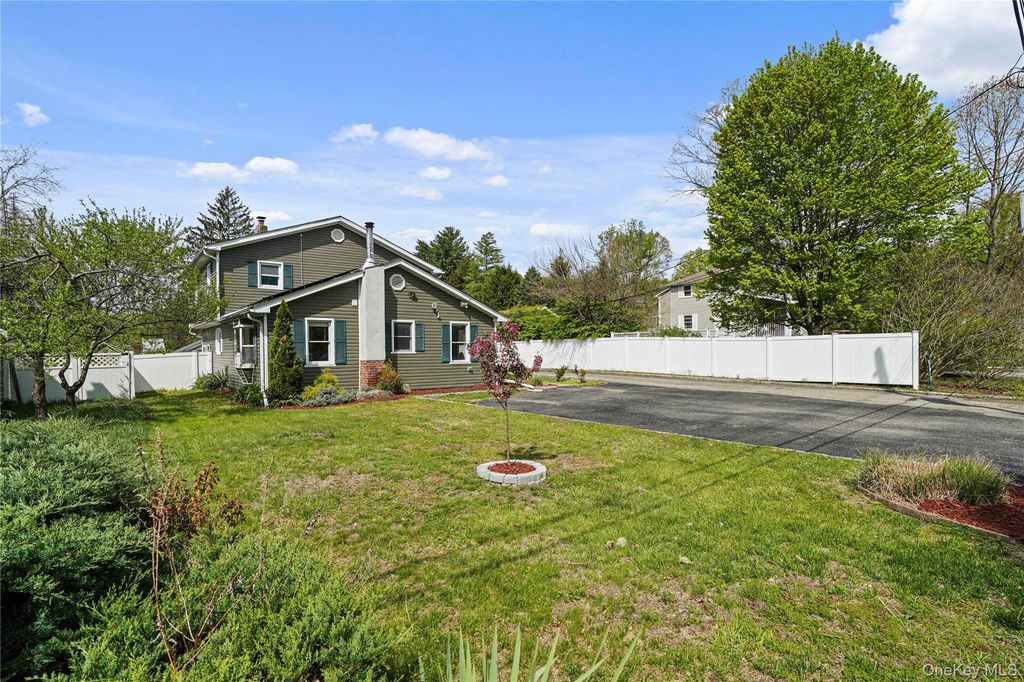 23 Adams Rush Road, Cortlandt Manor, NY 10567