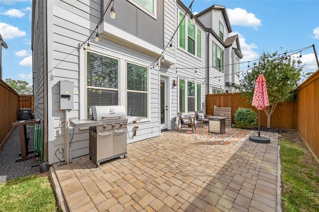 5203 Carters Bank Avenue, Houston, TX 77091