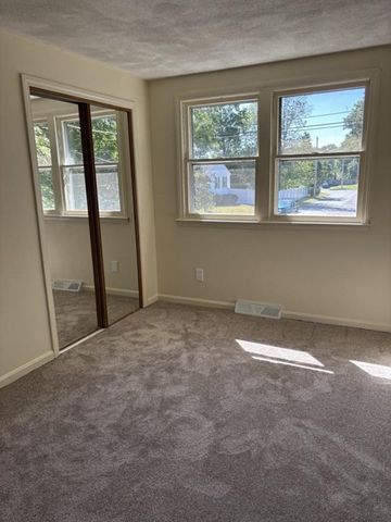 91 Hayward Ave, Brockton, MA 02301