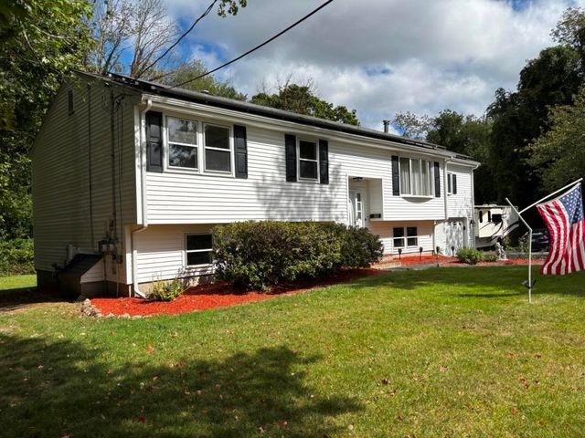 91 Hayward Ave, Brockton, MA 02301
