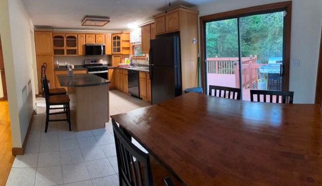 91 Hayward Ave, Brockton, MA 02301