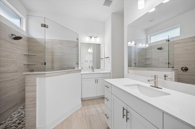 109 Beneteau DR, Austin, TX 78738