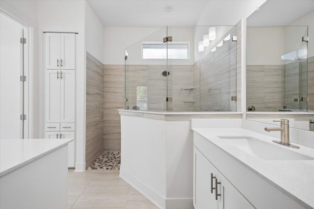 109 Beneteau DR, Austin, TX 78738