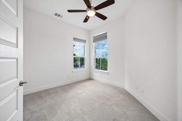 109 Beneteau DR, Austin, TX 78738