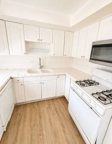 4840 Old Orchard Road 1, Skokie, IL 60077