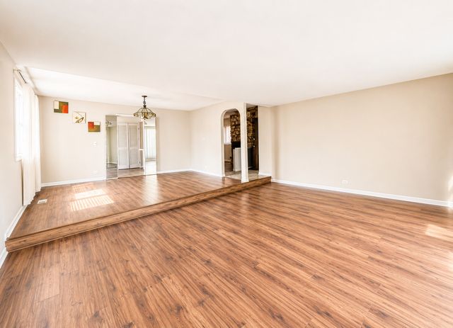 4840 Old Orchard Road 1, Skokie, IL 60077