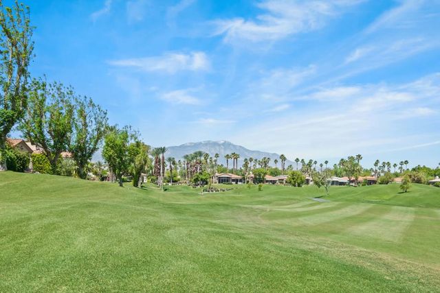 260 Tomahawk Drive, Palm Desert, CA 92211